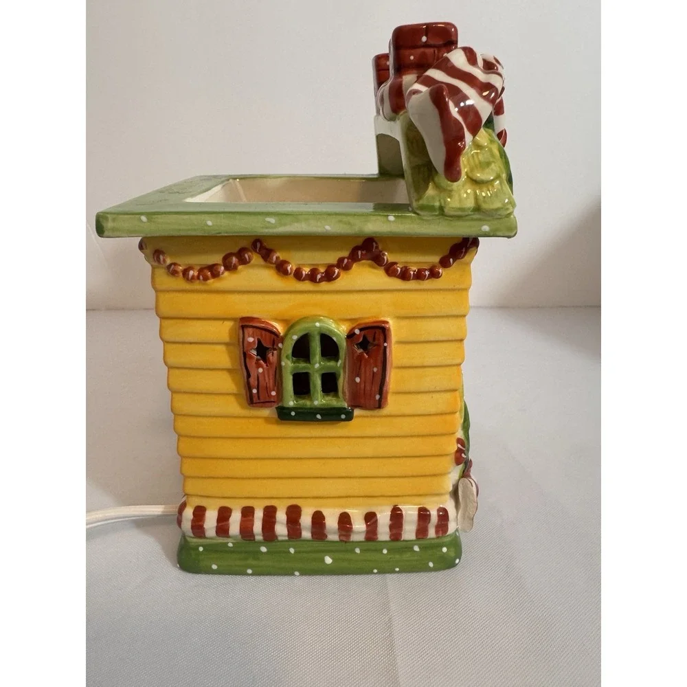 Vintage Ceramic Wax Warmer Christmas House Holiday Home Decor Plugs In Lights Up